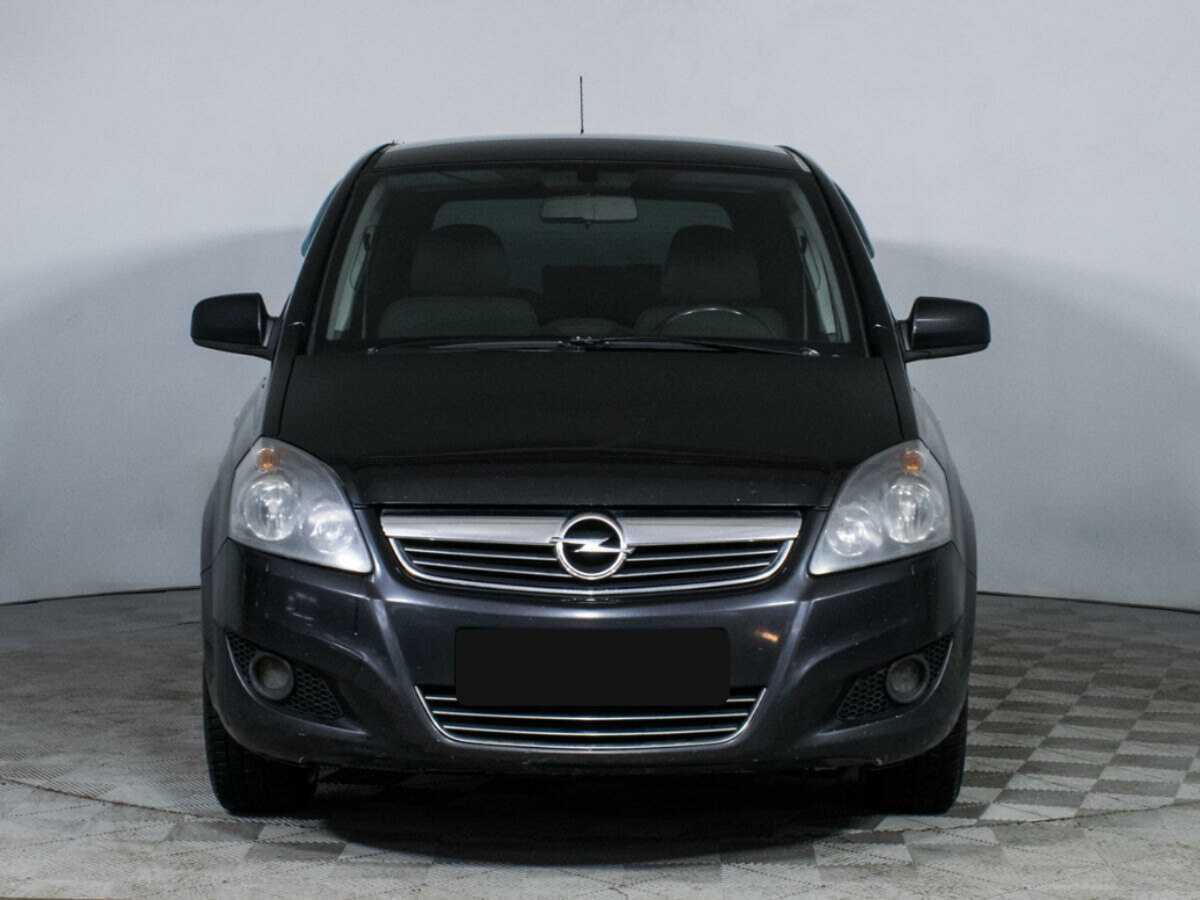 Opel Zafira с пробегом — 2011 год. Фото: #1