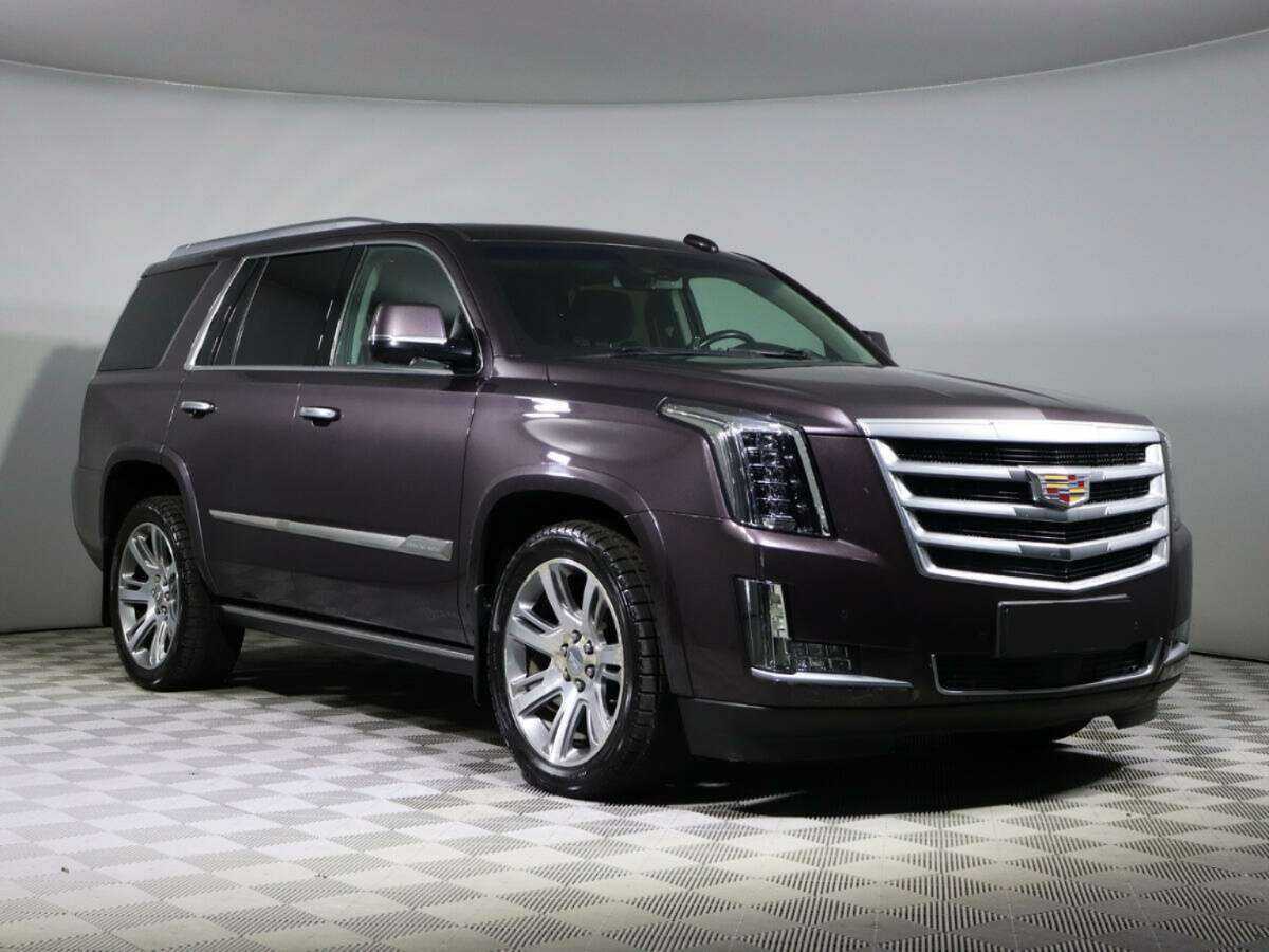 Cadillac Escalade с пробегом — 2015 год. Фото: #1