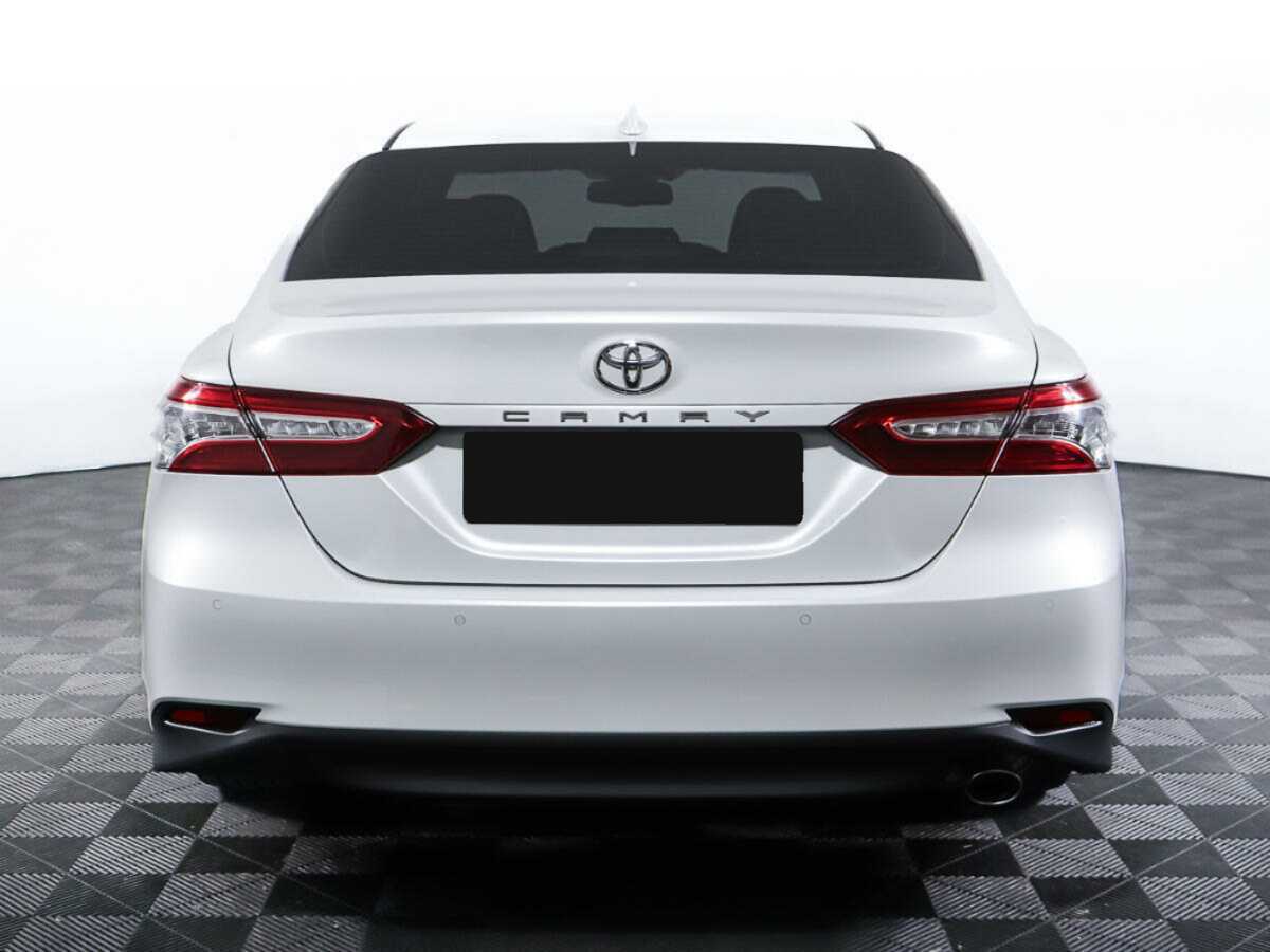 Toyota Camry с пробегом — 2021 год. Фото: #5