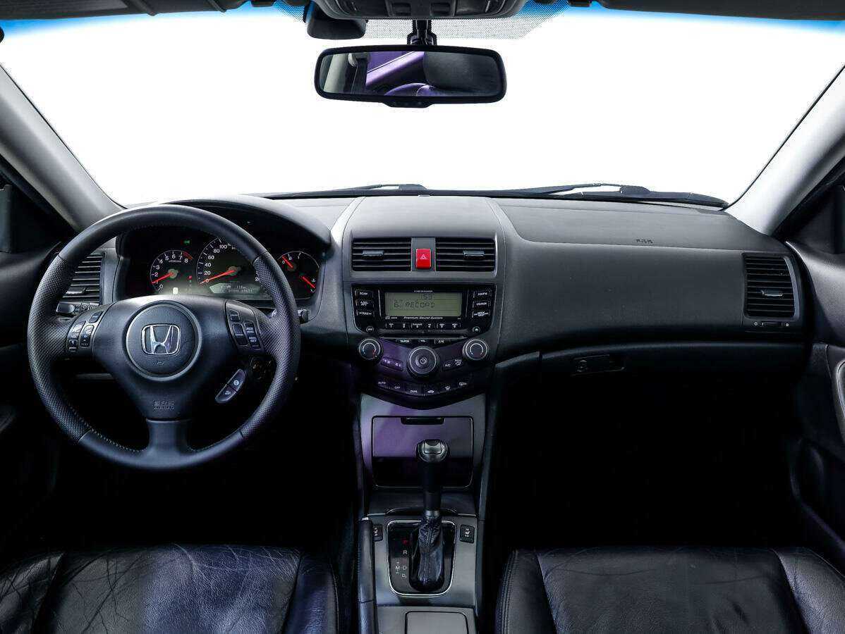 Honda Accord с пробегом — 2006 год. Фото: #8