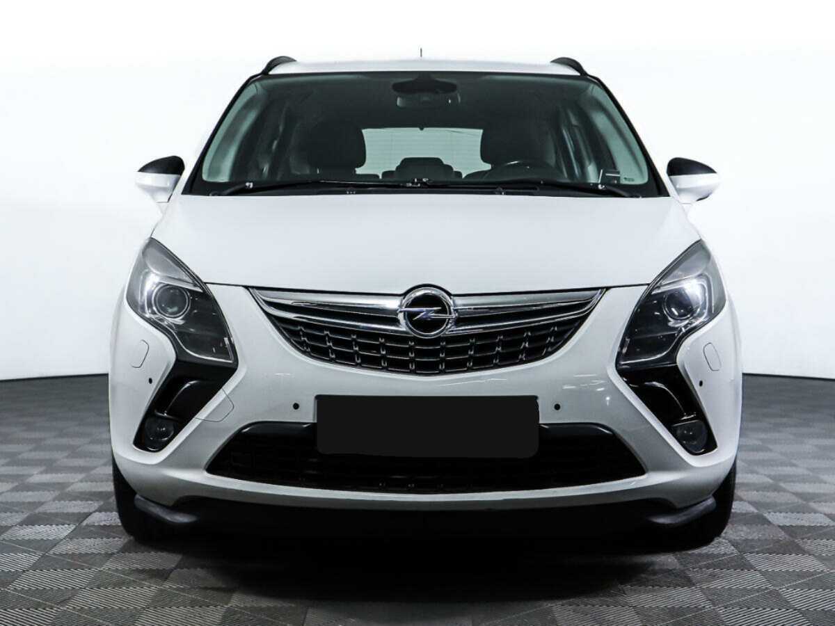 Opel Zafira с пробегом — 2014 год. Фото: #0