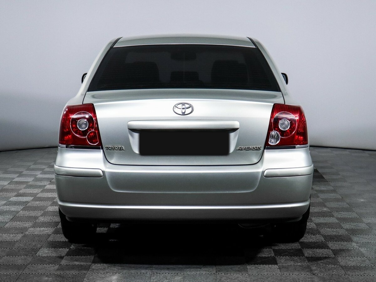 Toyota Avensis с пробегом — 2005 год. Фото: #4