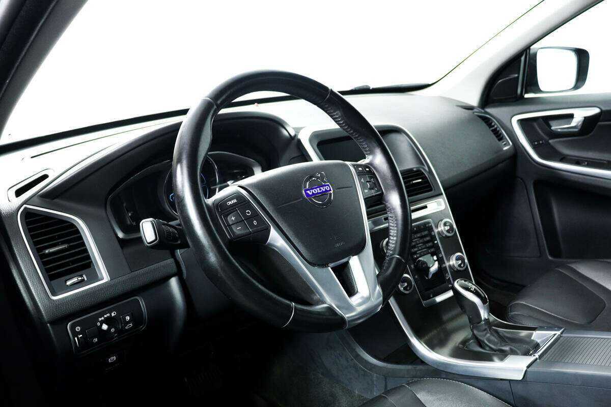 Volvo XC60 с пробегом — 2014 год. Фото: #12