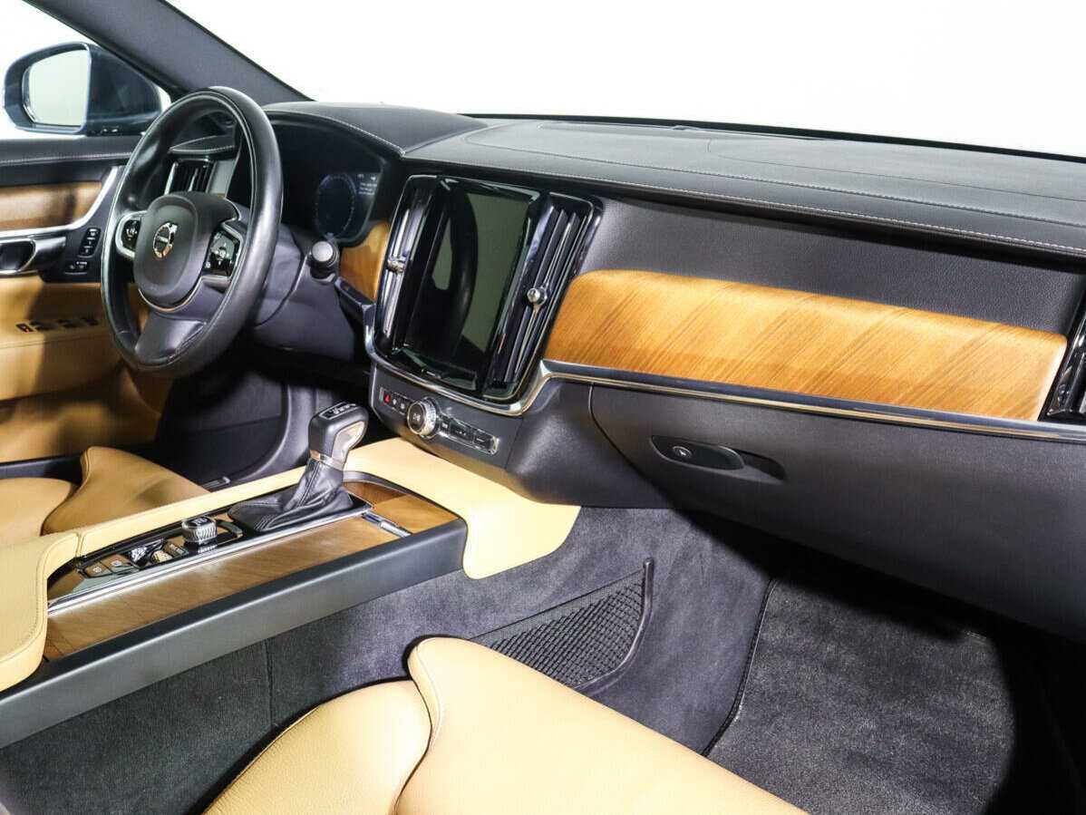 Volvo S90 с пробегом — 2020 год. Фото: #6