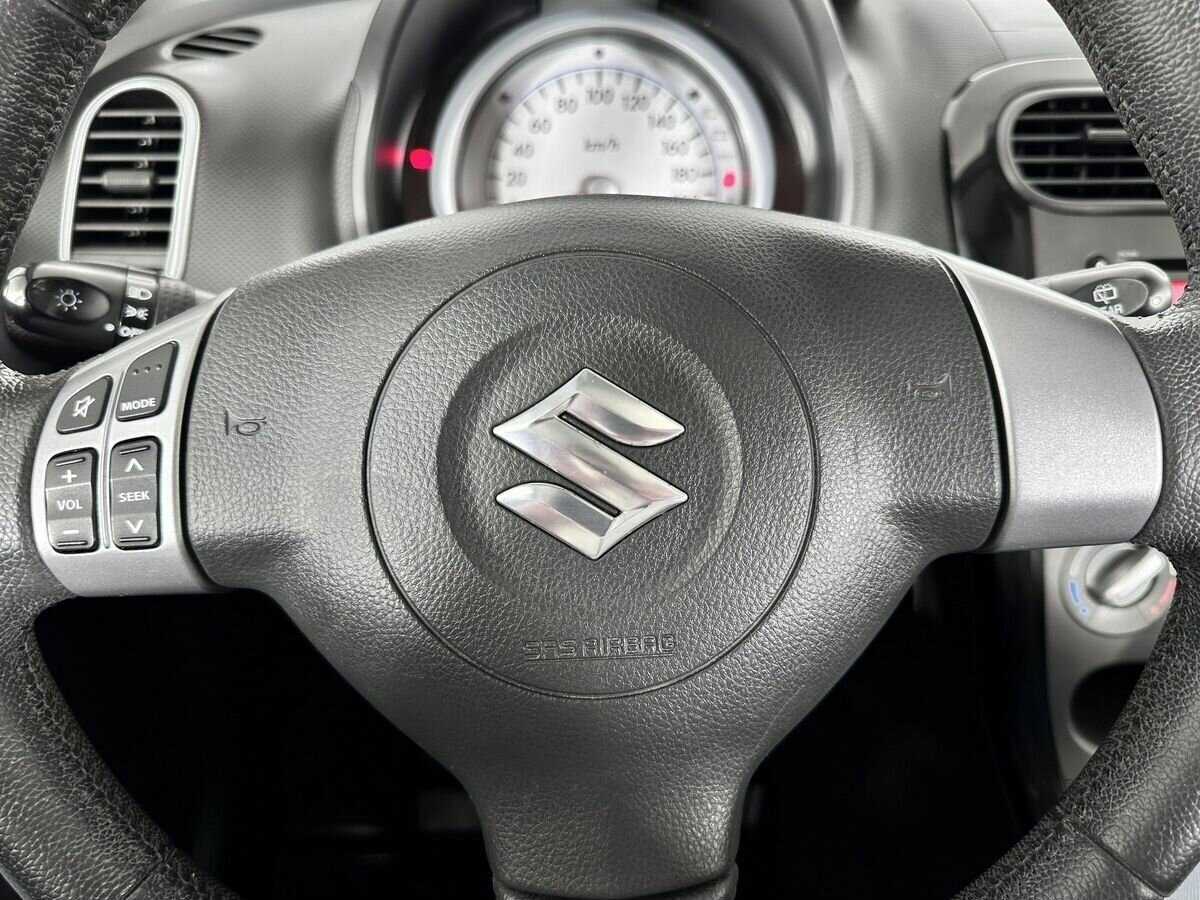 Suzuki Splash с пробегом — 2014 год. Фото: #10