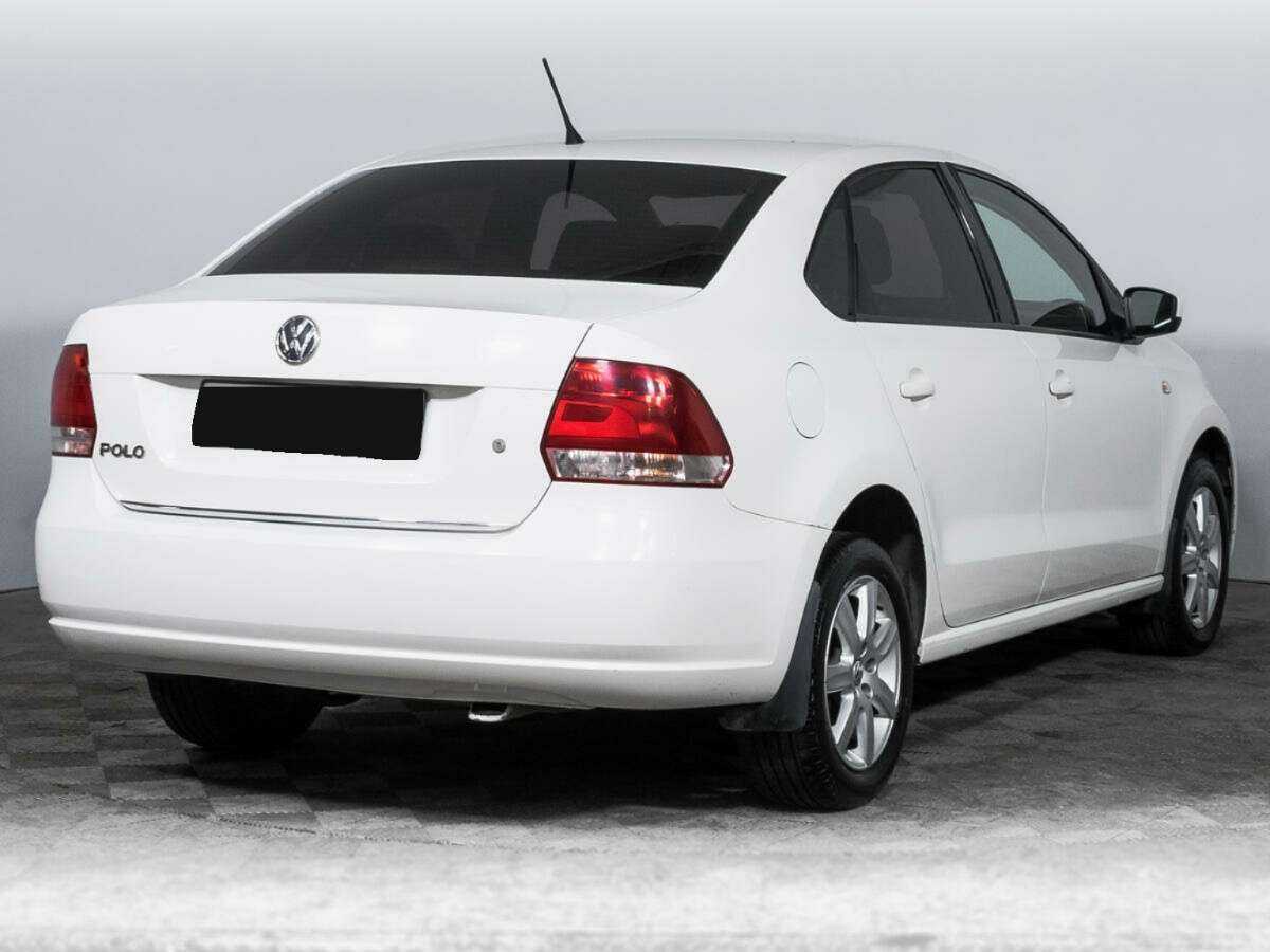 Volkswagen Polo с пробегом — 2013 год. Фото: #4