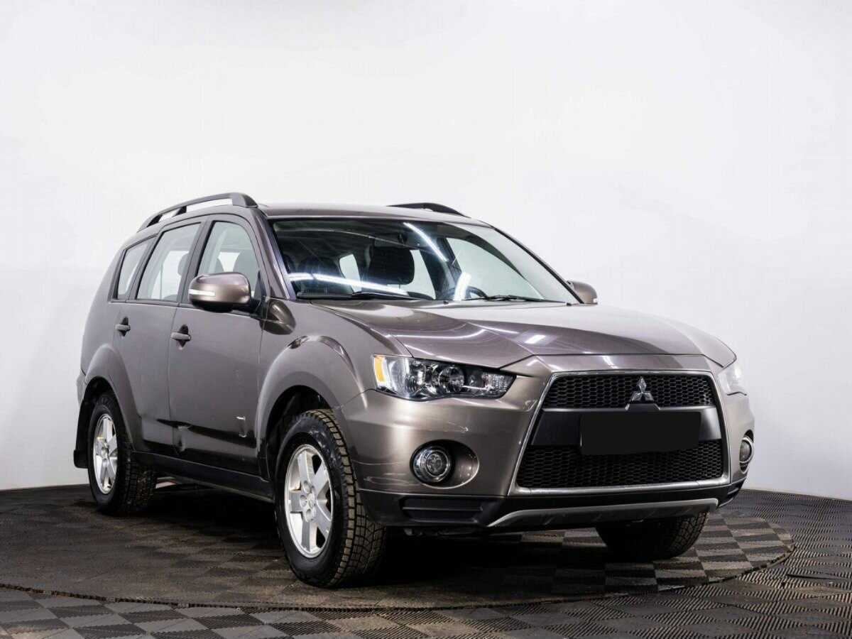 Mitsubishi Outlander с пробегом — 2011 год. Фото: #2