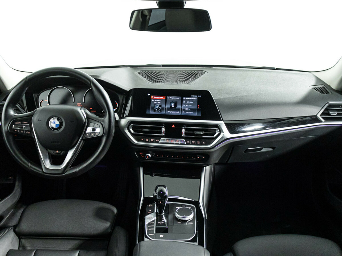 BMW 3 серии с пробегом — 2020 год. Фото: #12