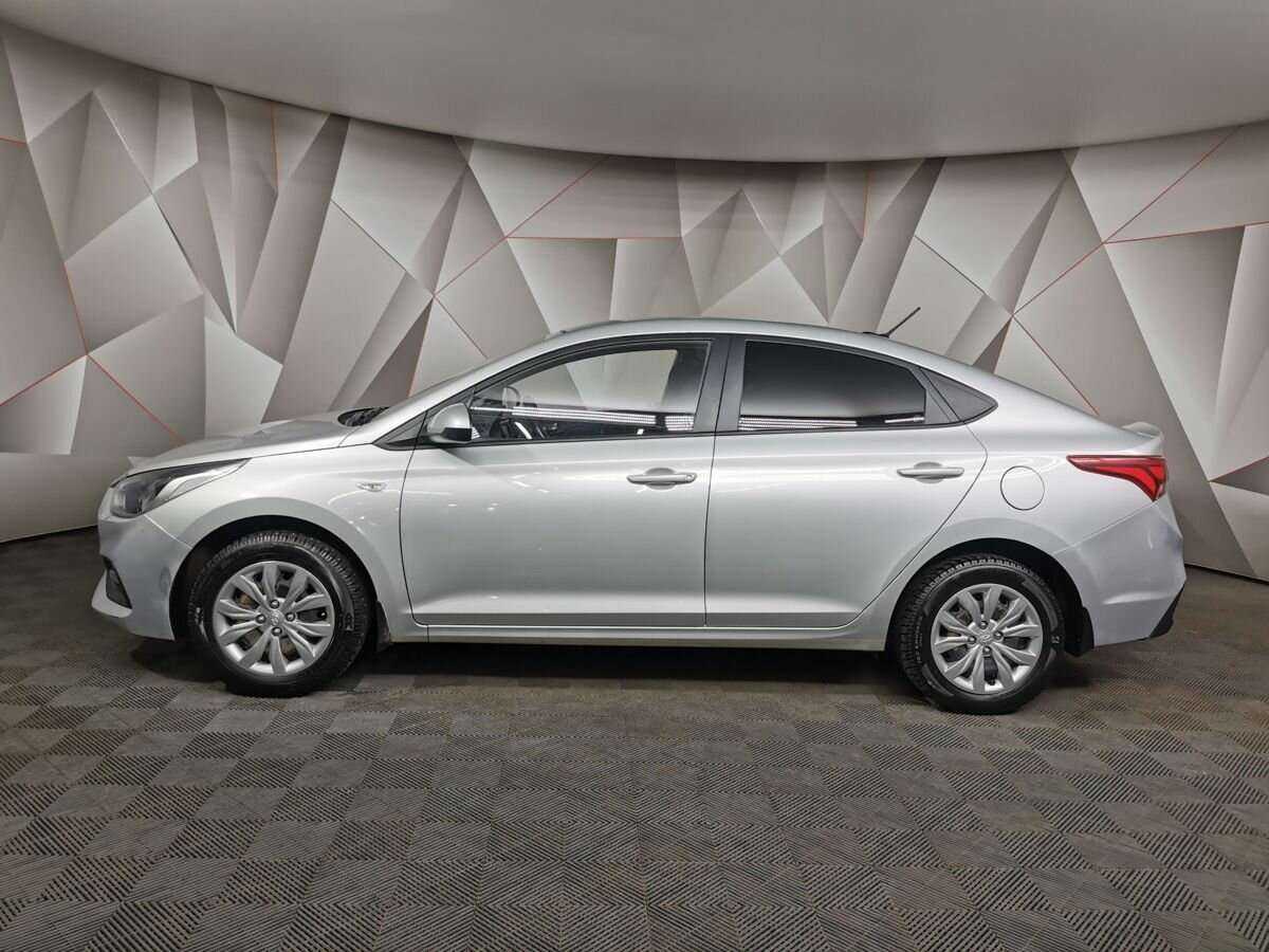 Hyundai Solaris с пробегом — 2018 год. Фото: #4