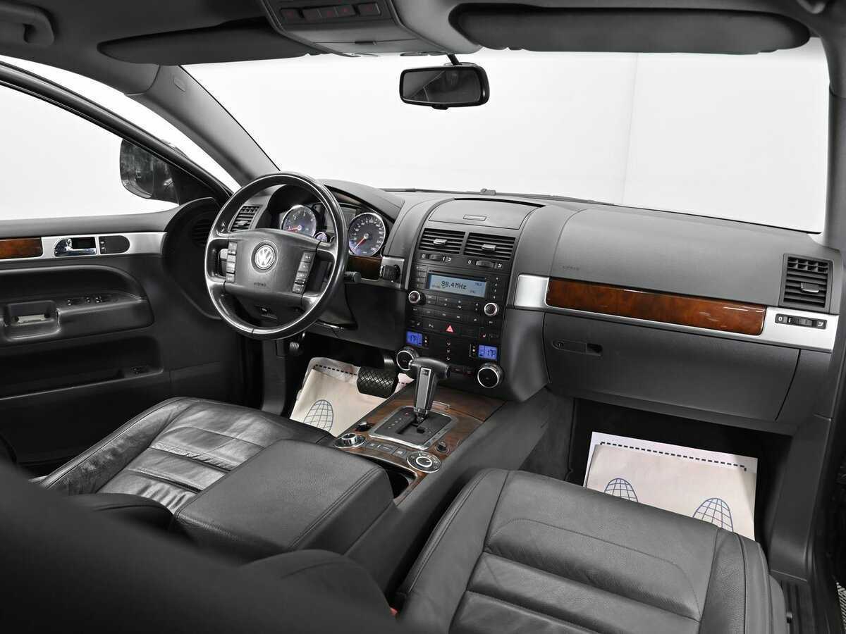 Volkswagen Touareg с пробегом — 2010 год. Фото: #9