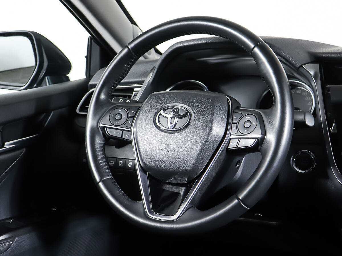 Toyota Camry с пробегом — 2021 год. Фото: #15