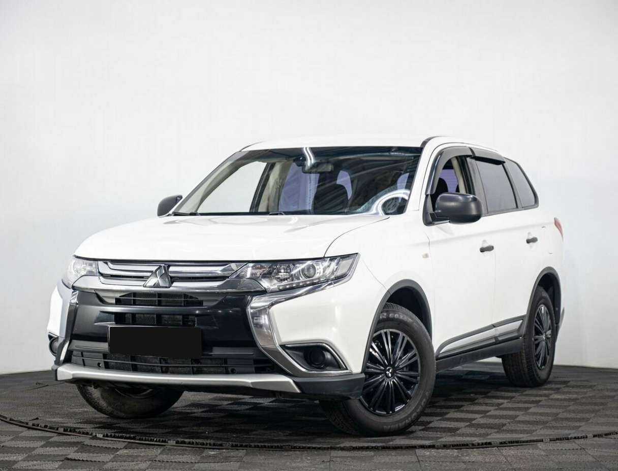 Mitsubishi Outlander с пробегом — 2018 год. Фото: #0