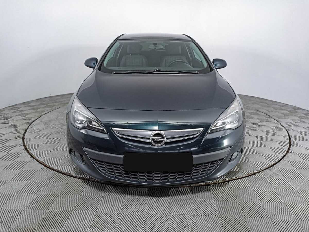Opel Astra с пробегом — 2014 год. Фото: #1