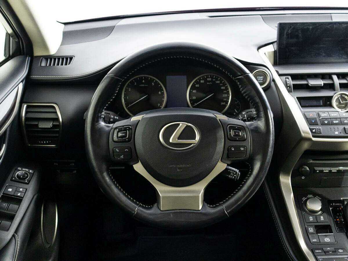Lexus NX с пробегом — 2015 год. Фото: #21