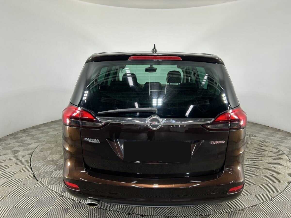 Opel Zafira с пробегом — 2013 год. Фото: #2