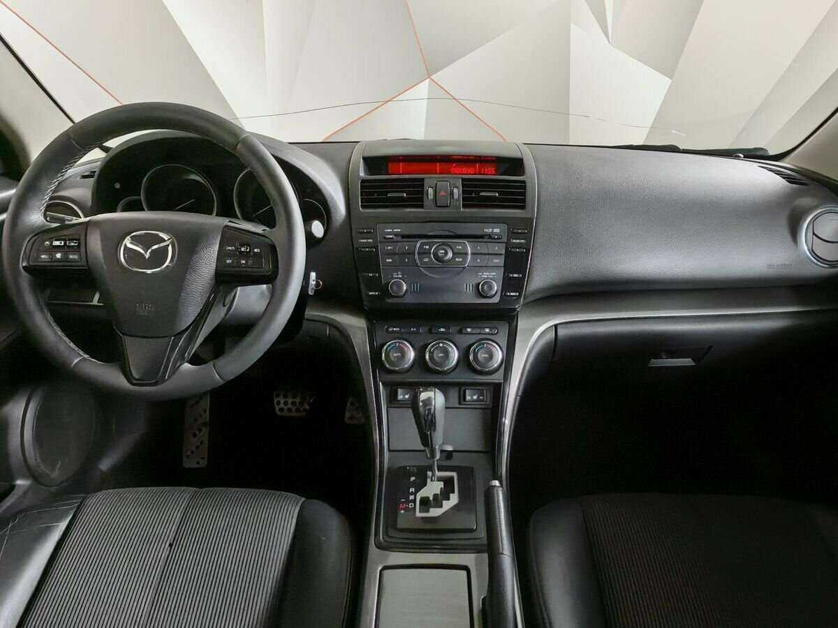Mazda 6 с пробегом — 2010 год. Фото: #9