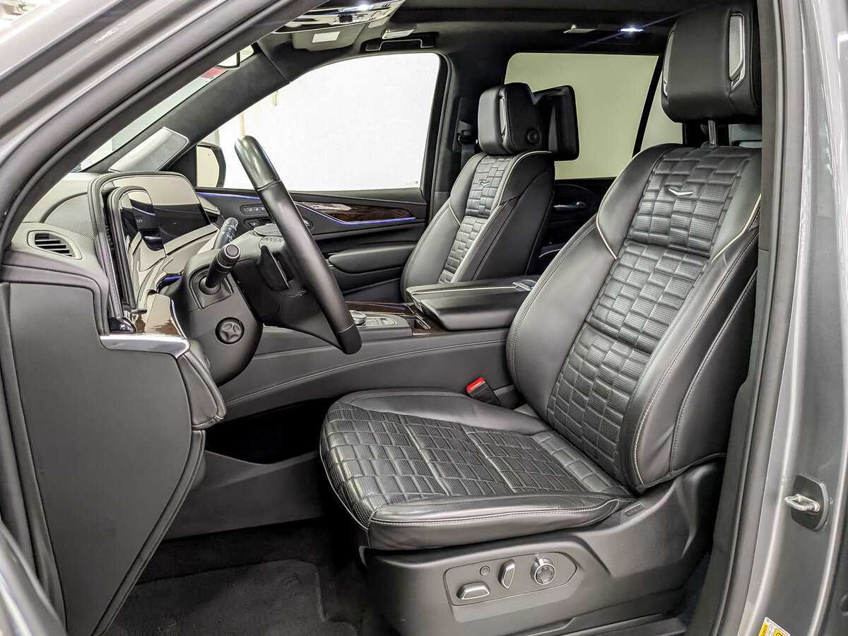 Cadillac Escalade с пробегом — 2021 год. Фото: #16