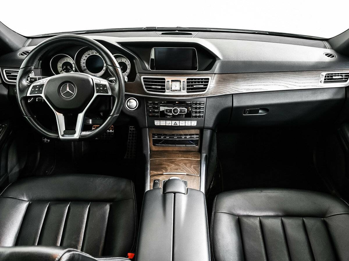 Mercedes-Benz E-Класс с пробегом — 2014 год. Фото: #10
