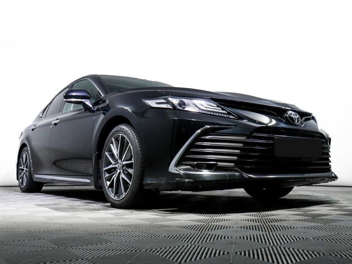 Toyota Camry с пробегом — 2023 год. Фото: #18