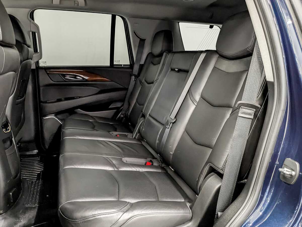 Cadillac Escalade с пробегом — 2018 год. Фото: #11