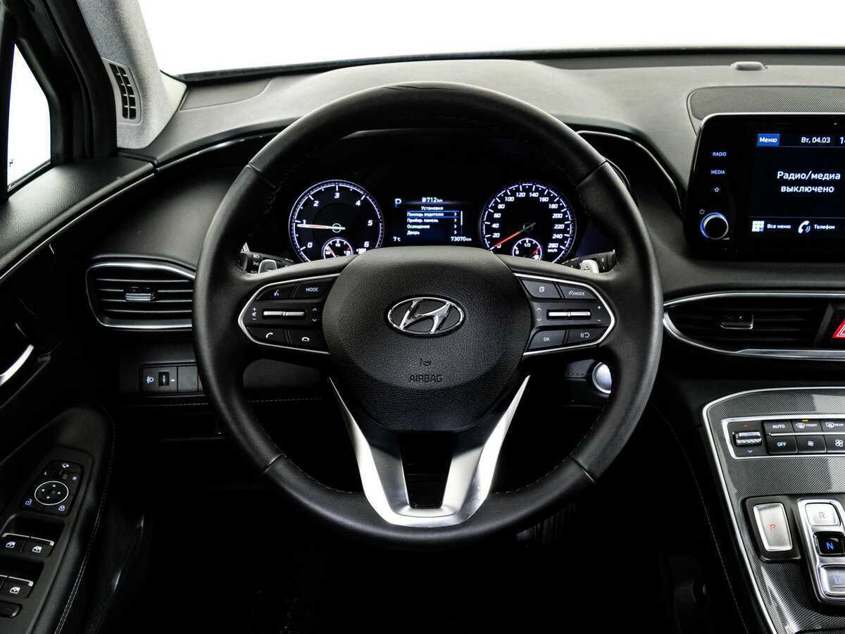 Hyundai Santa Fe с пробегом — 2021 год. Фото: #11