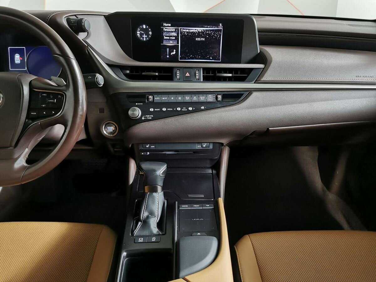 Lexus ES с пробегом — 2020 год. Фото: #8
