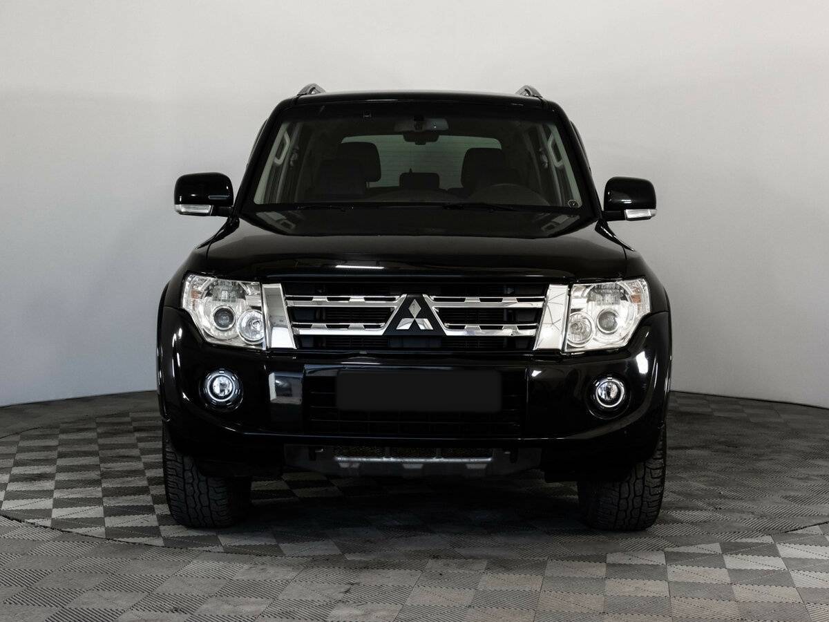 Mitsubishi Pajero с пробегом — 2011 год. Фото: #1