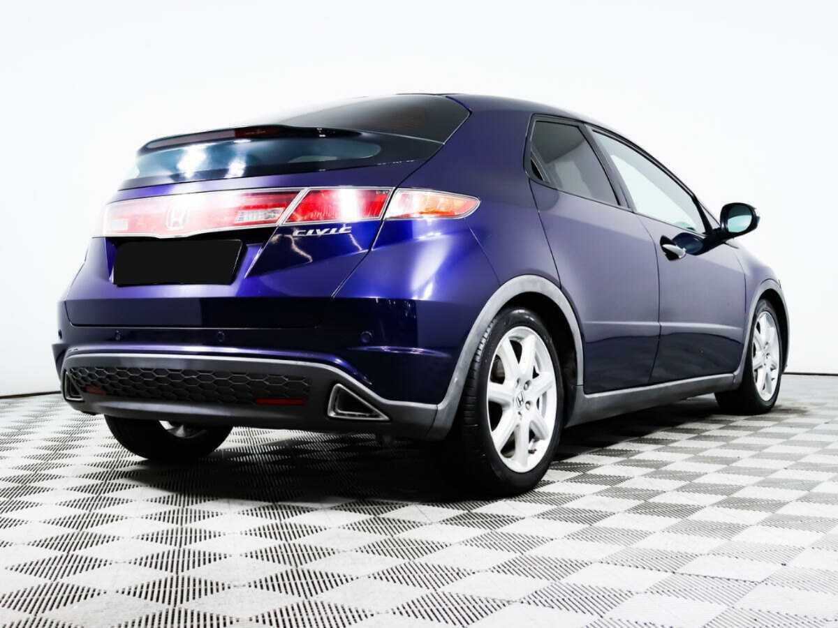 Honda Civic с пробегом — 2008 год. Фото: #4