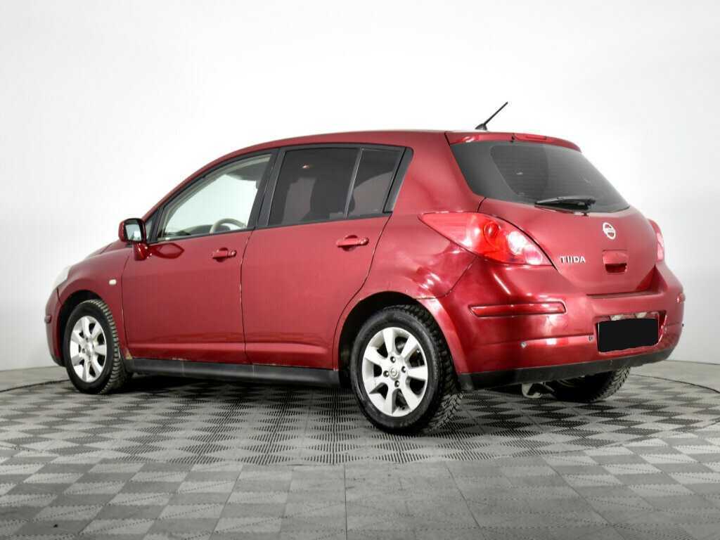 Nissan Tiida с пробегом — 2008 год. Фото: #6