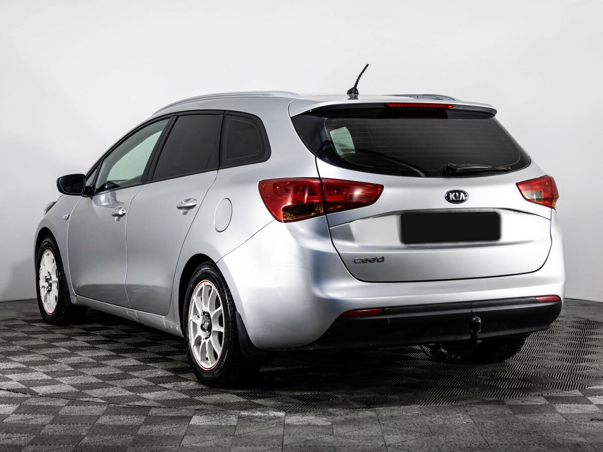 Kia Ceed с пробегом — 2014 год. Фото: #5