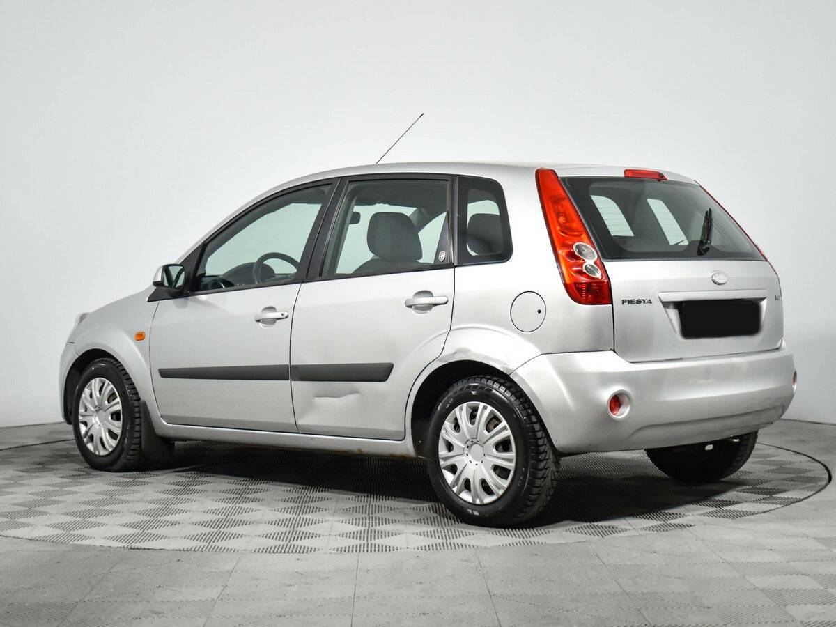 Ford Fiesta с пробегом — 2007 год. Фото: #6