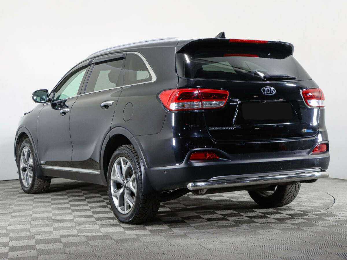 Kia Sorento с пробегом — 2017 год. Фото: #6
