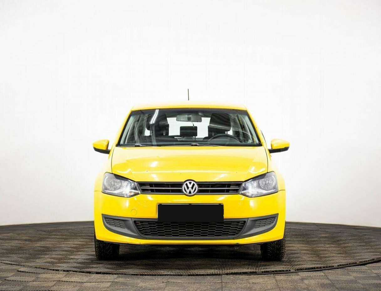 Volkswagen Polo с пробегом — 2011 год. Фото: #1