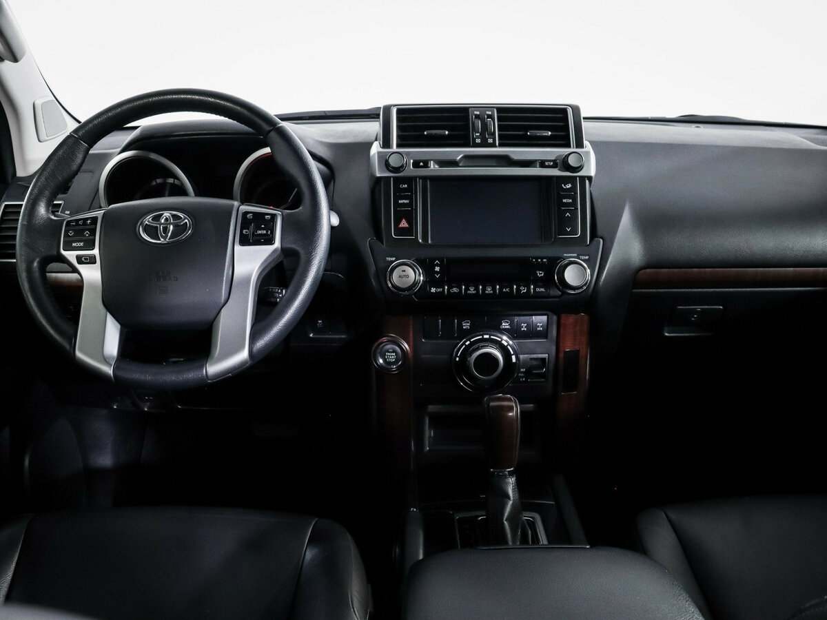 Toyota Land Cruiser Prado с пробегом — 2015 год. Фото: #8