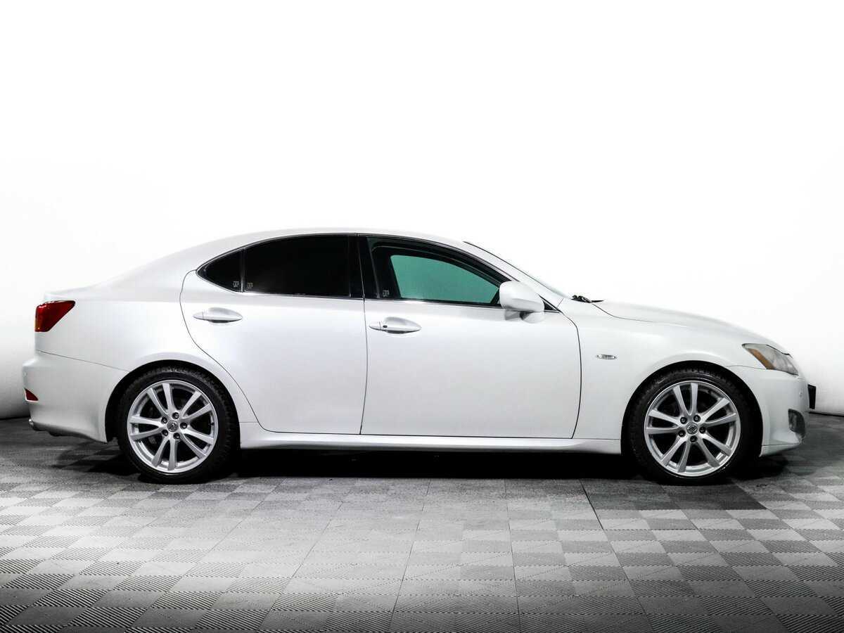 Lexus IS с пробегом — 2008 год. Фото: #3