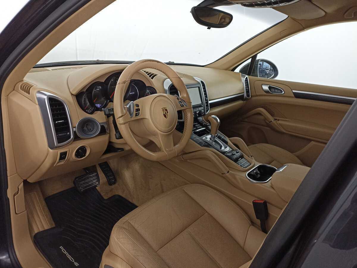 Porsche Cayenne с пробегом — 2012 год. Фото: #15