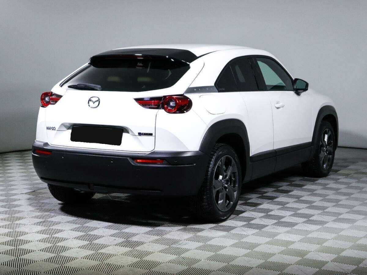 Mazda MX-30 с пробегом — 2020 год. Фото: #4