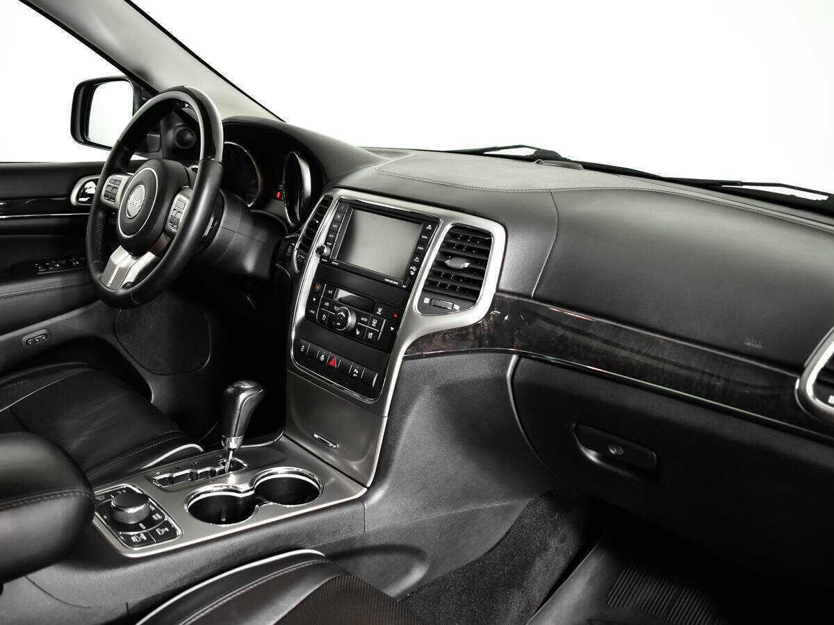Jeep Grand Cherokee с пробегом — 2011 год. Фото: #8