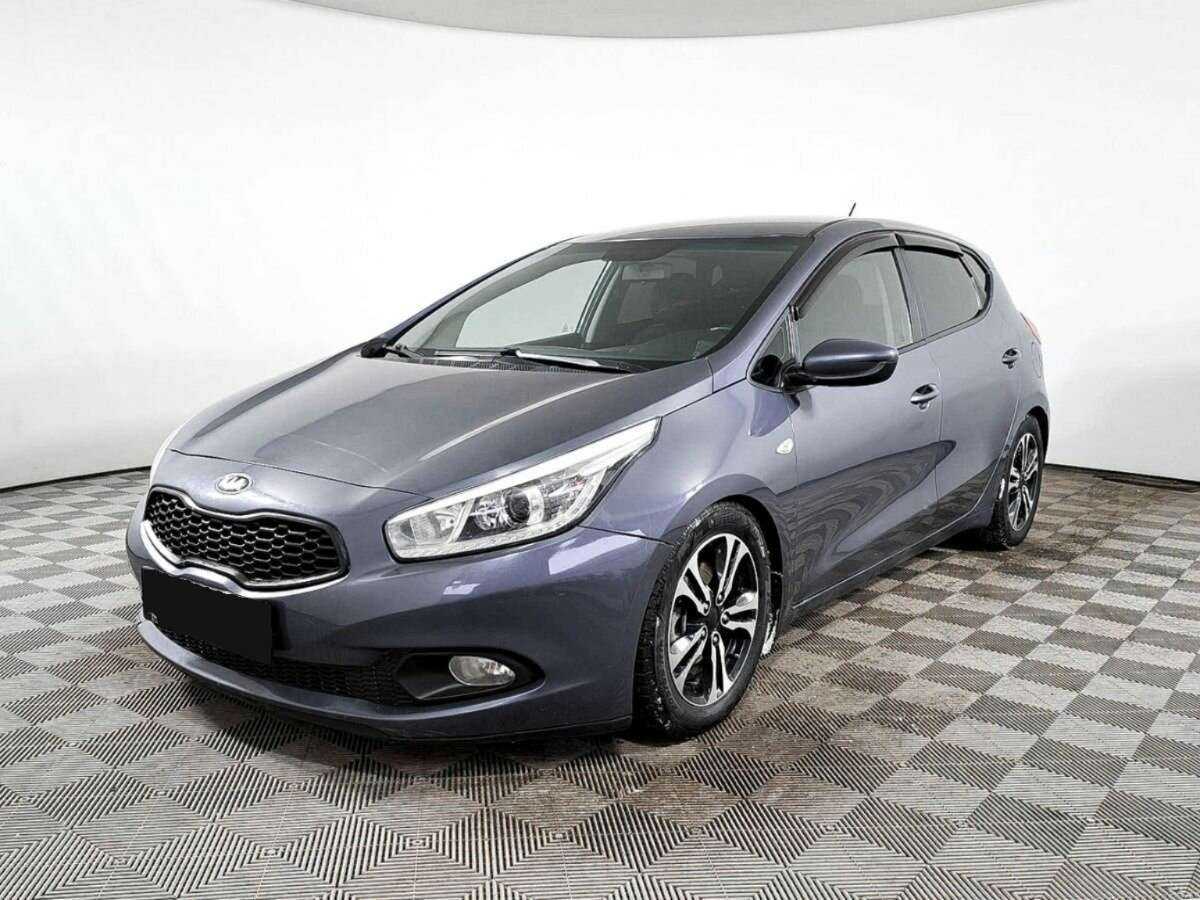 Kia Ceed с пробегом — 2013 год. Фото: #17
