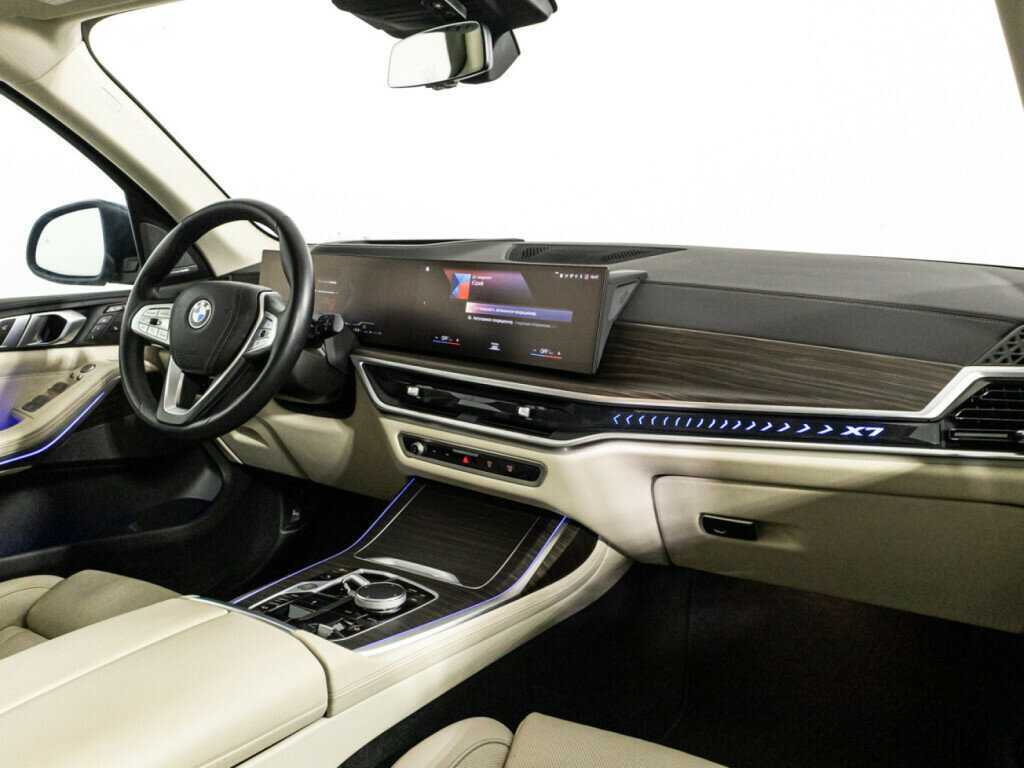 BMW X7 с пробегом — 2022 год. Фото: #6