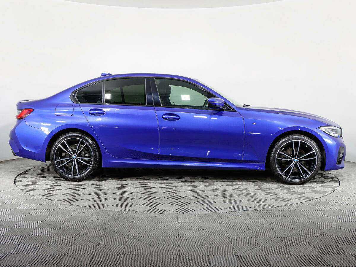 BMW 3 серии с пробегом — 2020 год. Фото: #3
