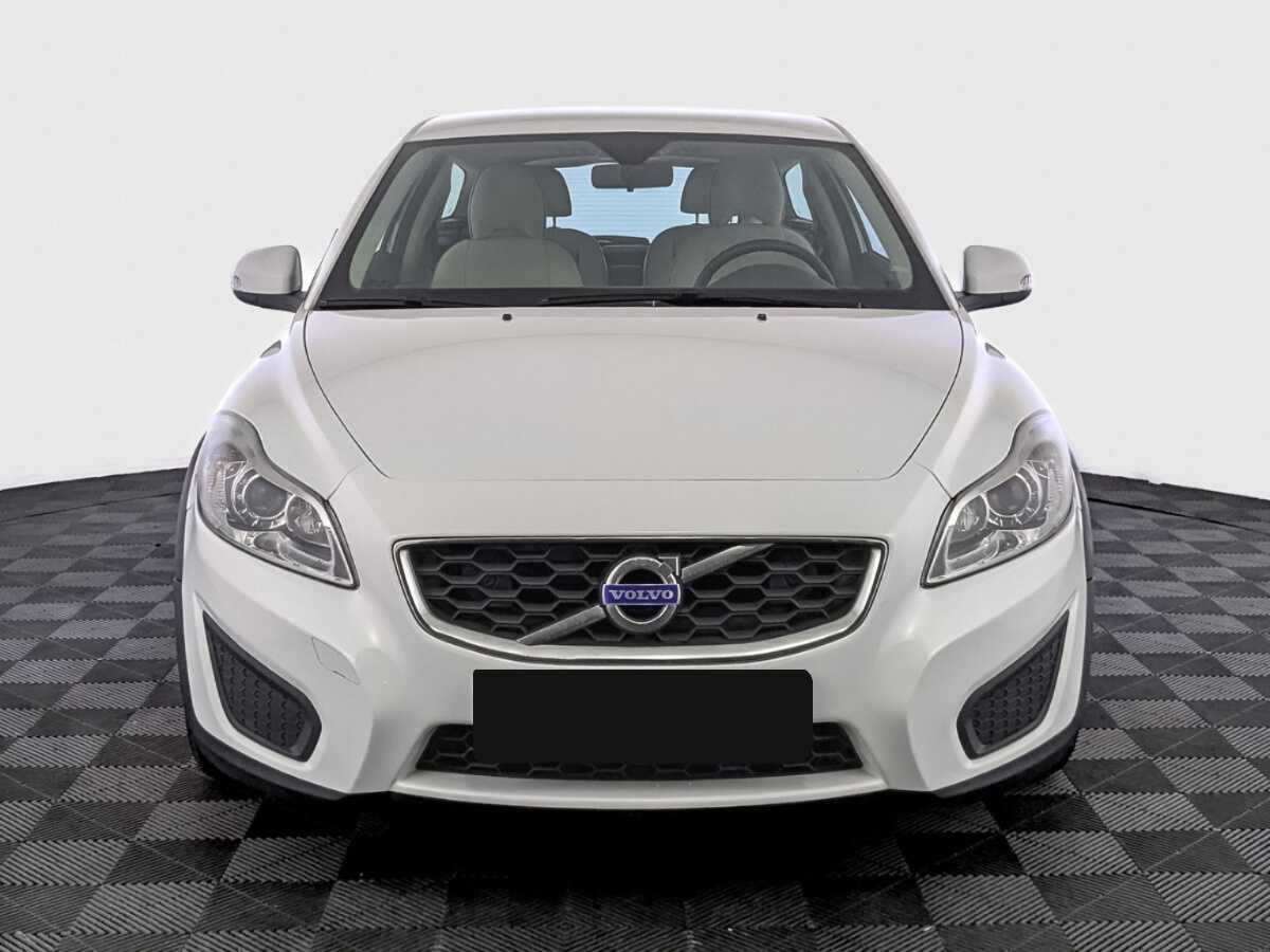 Volvo C30 с пробегом — 2012 год. Фото: #1