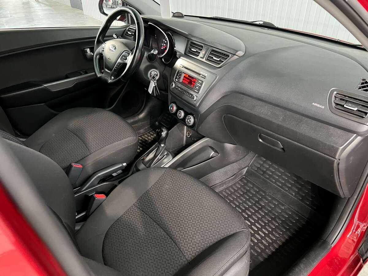 Kia Rio с пробегом — 2015 год. Фото: #13