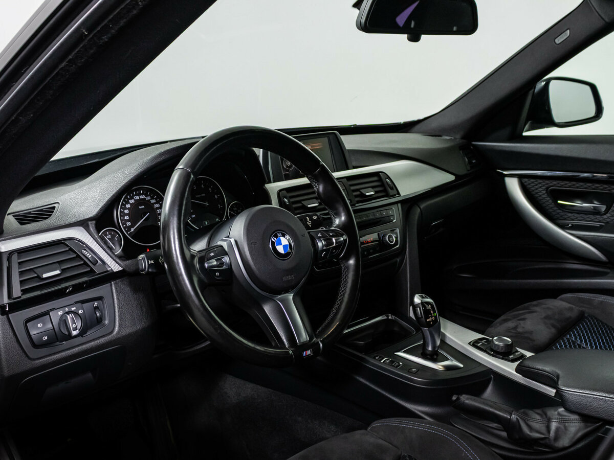 BMW 3 серии с пробегом — 2015 год. Фото: #7