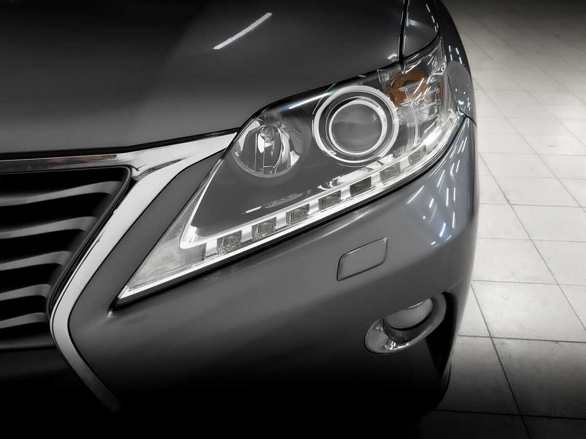 Lexus RX с пробегом — 2012 год. Фото: #16