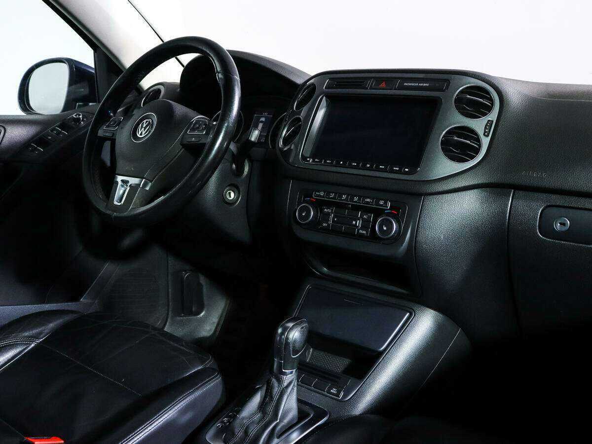 Volkswagen Tiguan с пробегом — 2011 год. Фото: #6