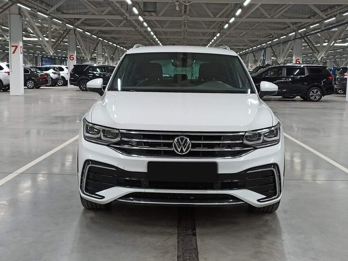Volkswagen Tiguan с пробегом — 2021 год. Фото: #1