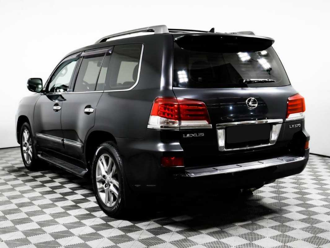 Lexus LX с пробегом — 2014 год. Фото: #6