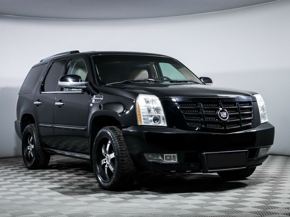 Cadillac Escalade с пробегом — 2007 год. Фото: #2
