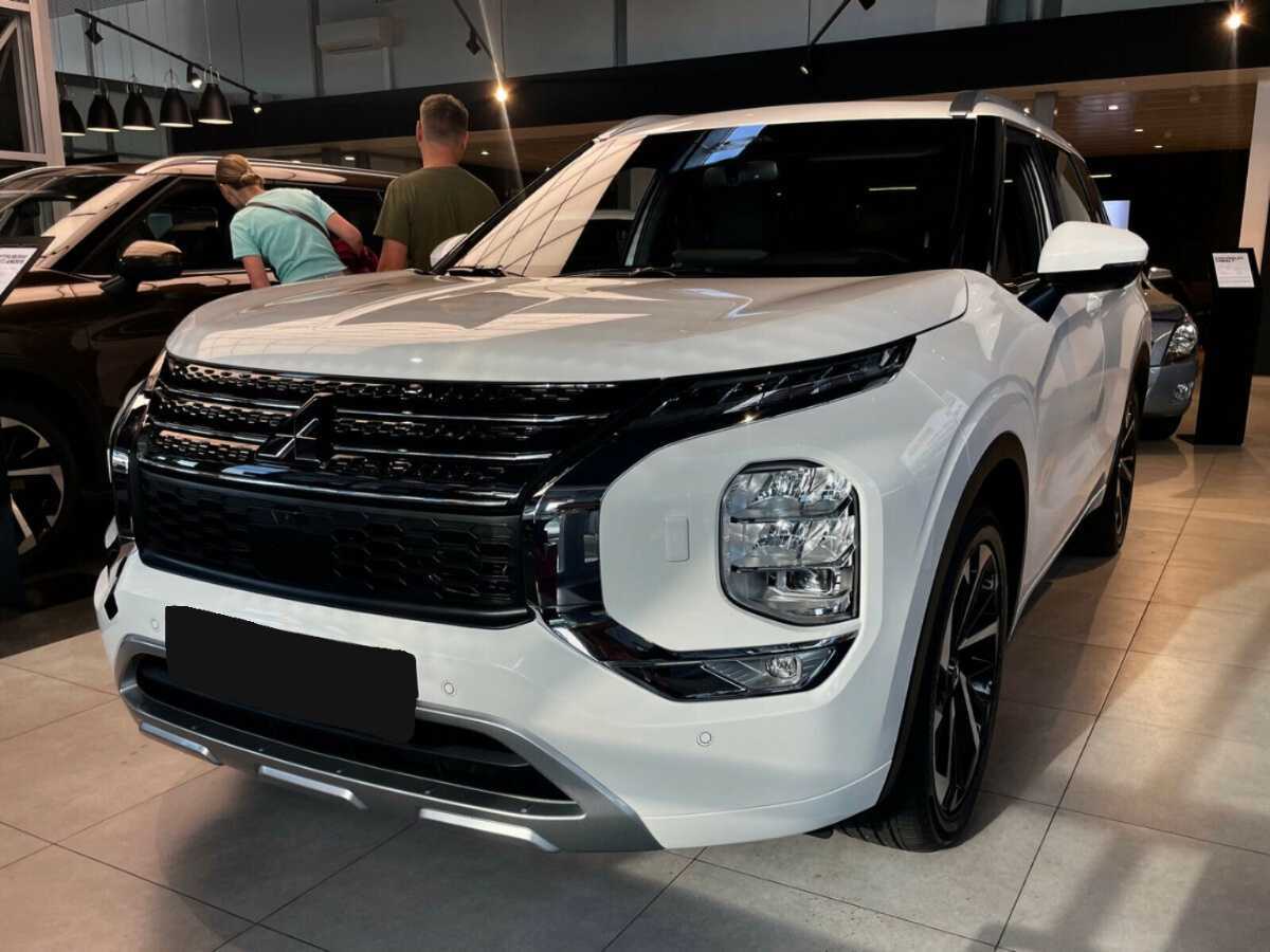 Mitsubishi Outlander с пробегом — 2022 год. Посмотреть фото
